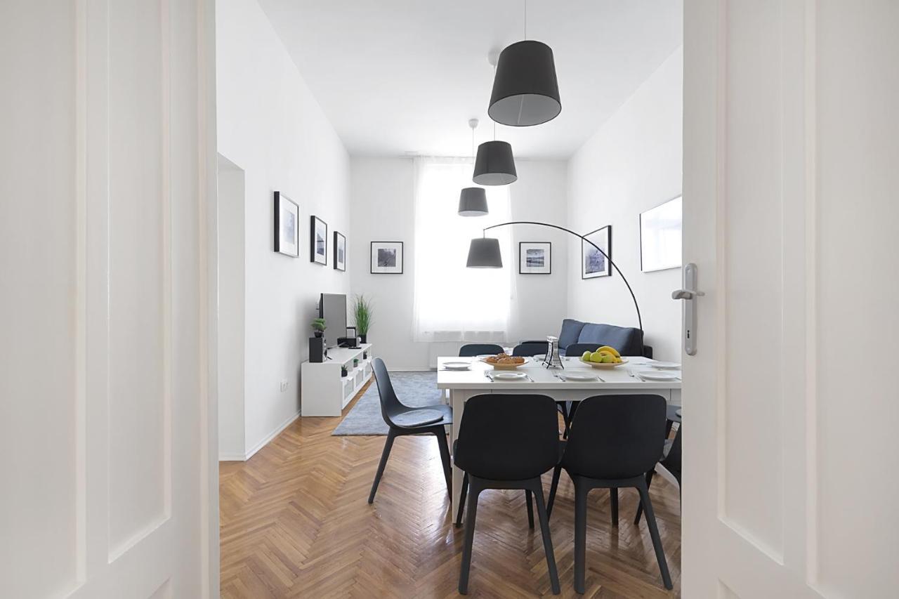 Bpr Cosmos Design Suite With A/C Budapest Luaran gambar